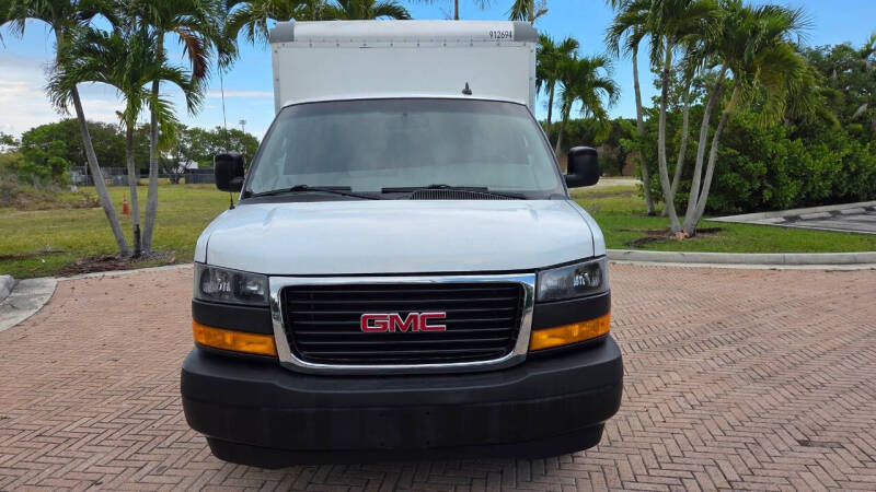 gmc savana cutaway 2019 1GDY7RFP8K1351738 image gmc savana cutaway 2019 1GDY7RFP8K1351738 image